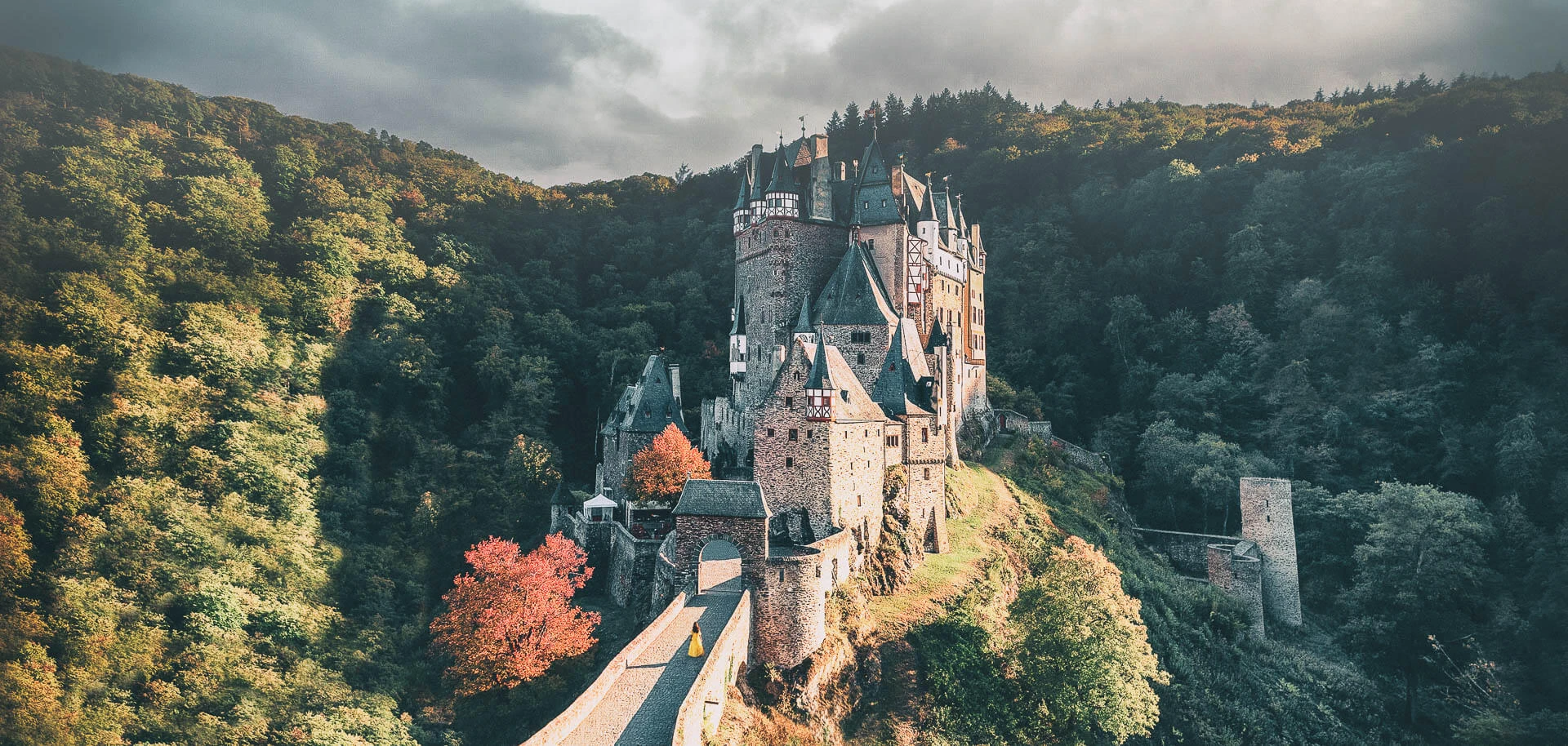 Burg Eltz Castle in Germany! A Masterpiece Frozen in Time